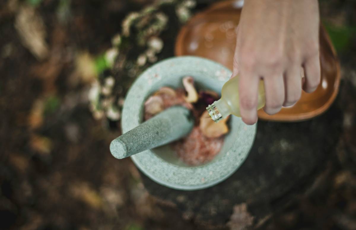 Supplements to Help with Menopause Symptoms: What Actually Works (and What’s Just Hot Air)